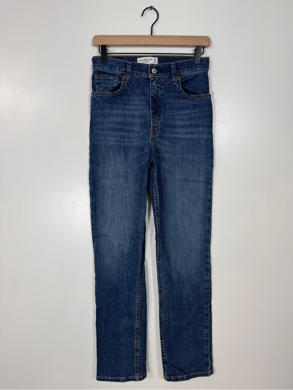WJ407 {A&F} "The '90s Straight Ultra High Rise" Stretch Denim Jeans